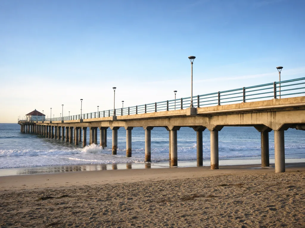 Hermosa Beach Pier in Hermosa Beach, California